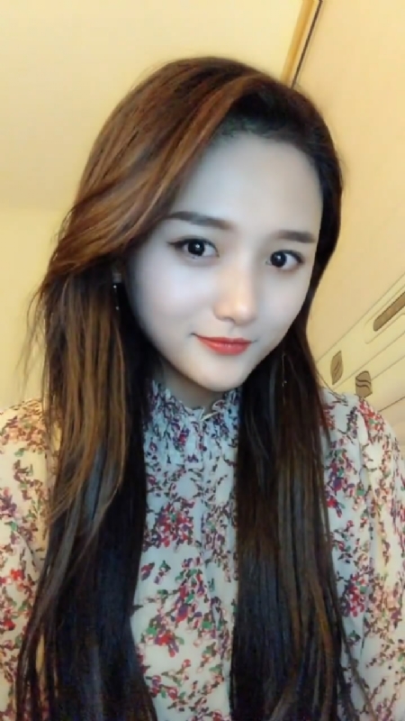 淡然一笑的第一张照片--四川认干亲服务网