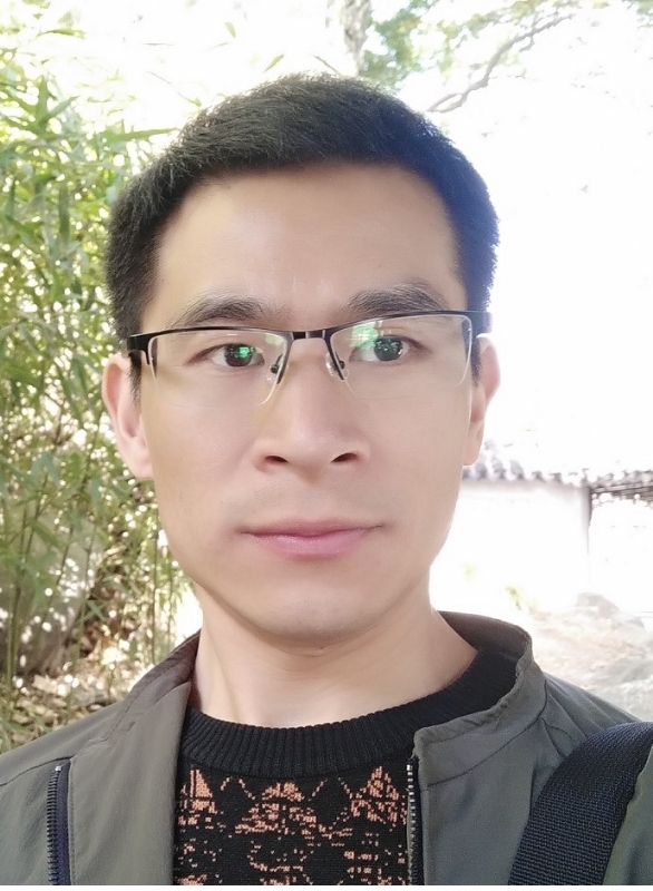 翔飞的第二张照片--四川认干亲服务网