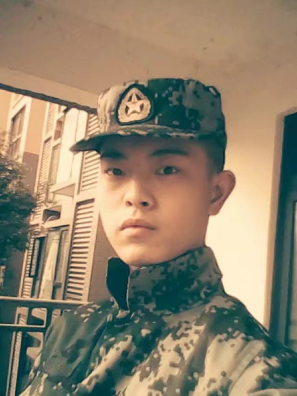 深情留给意中人aaaa的第一张照片--四川认干亲服务网