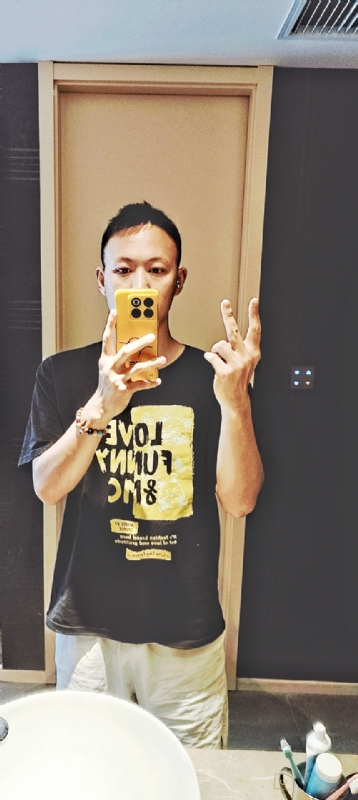 涵涵在的第一张照片--四川认干亲服务网