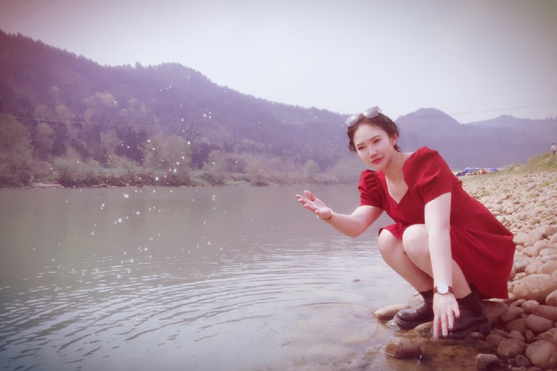 守候阳光的第一张照片--四川认干亲服务网