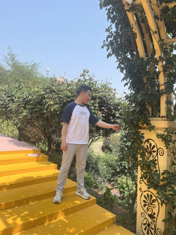 罗湘的第一张照片--四川认干亲服务网